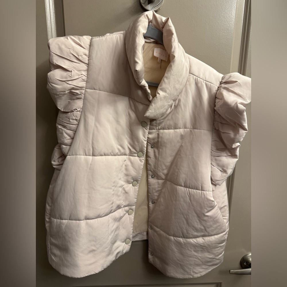 Ruffle puffer vest